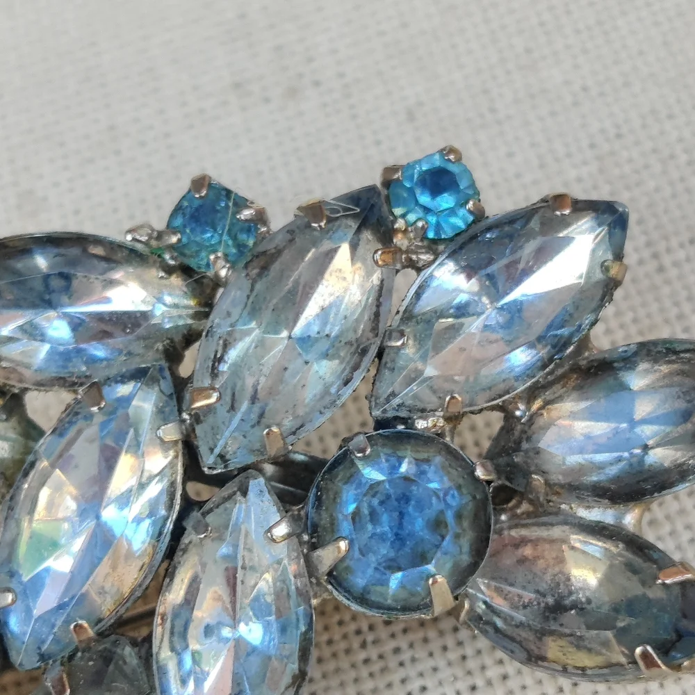 Vintage Blue Rhinestone Brooch - Picture 2 of 7